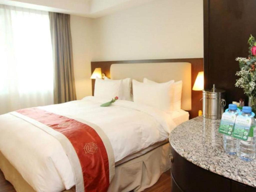 Plaza Sutera Biru Hotel Kuala Belait Kültér fotó