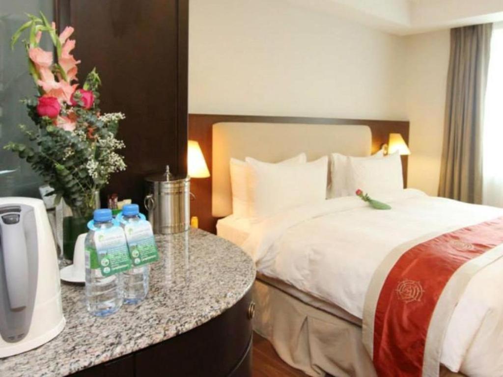 Plaza Sutera Biru Hotel Kuala Belait Kültér fotó
