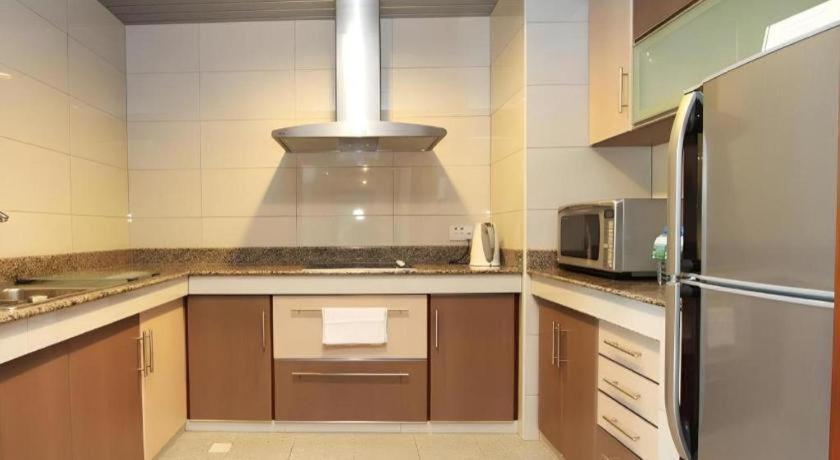 Plaza Sutera Biru Hotel Kuala Belait Kültér fotó